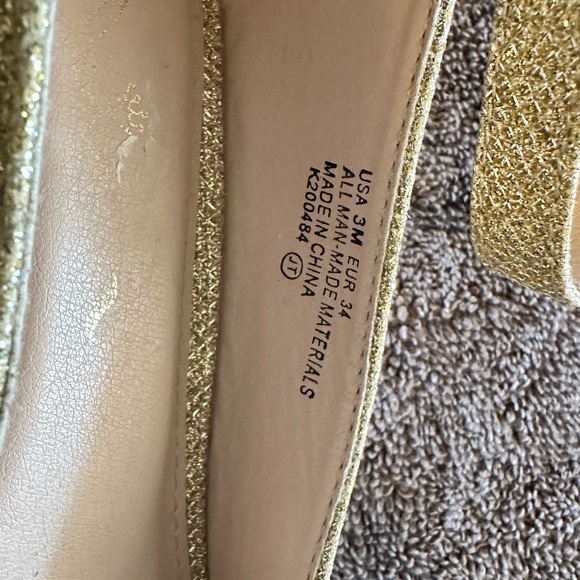 Gold Girl shoes - Picture 3 of 5